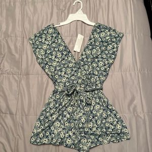 NWT Urban Outfitters Floral Surplice Tie Waist Romper